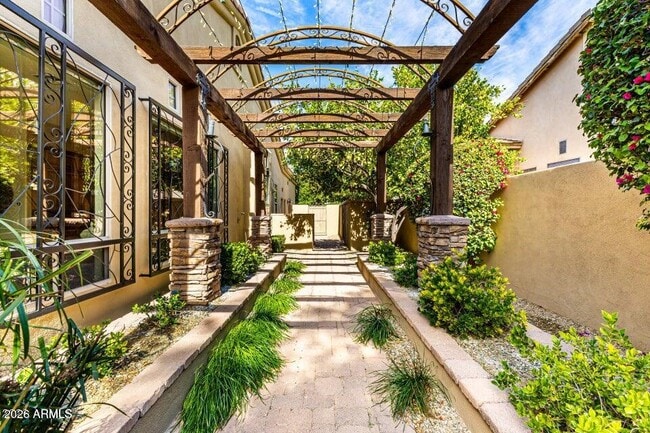 Building Photo - 10919 E Onyx Ct