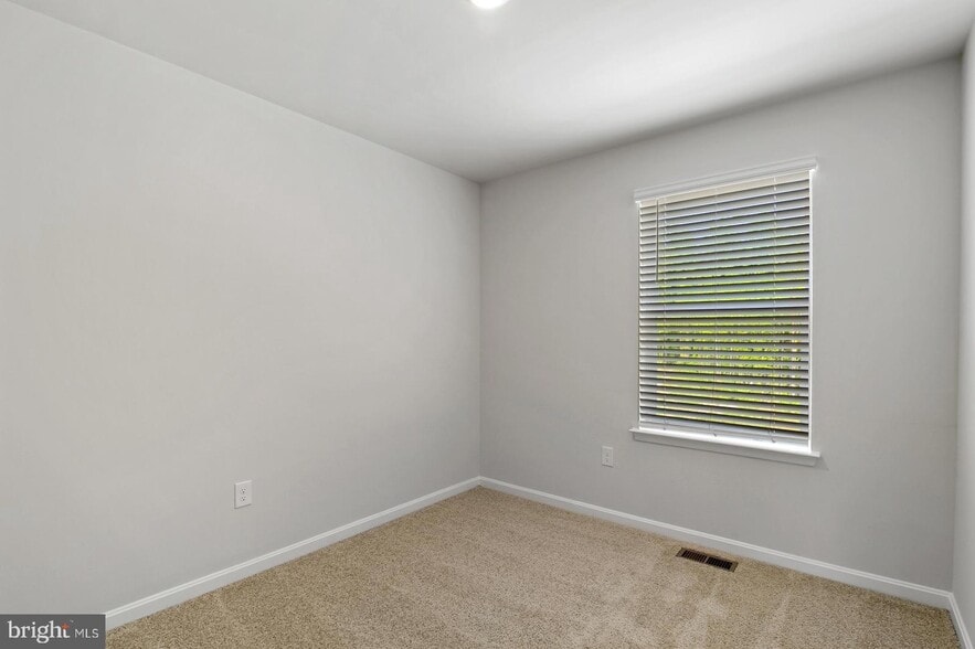 Building Photo - 23 Huckleberry Dr