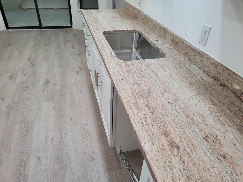 Building Photo - 21 Lemington Ct