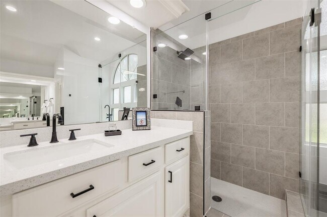 Building Photo - 12011 Arroyo Verde Ln