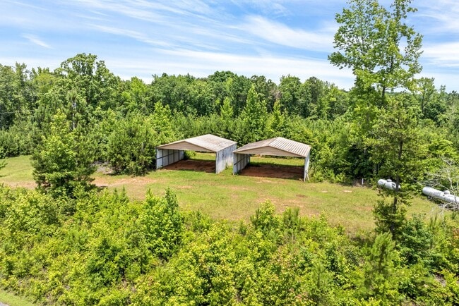 Building Photo - 936 Girls Ranch Rd