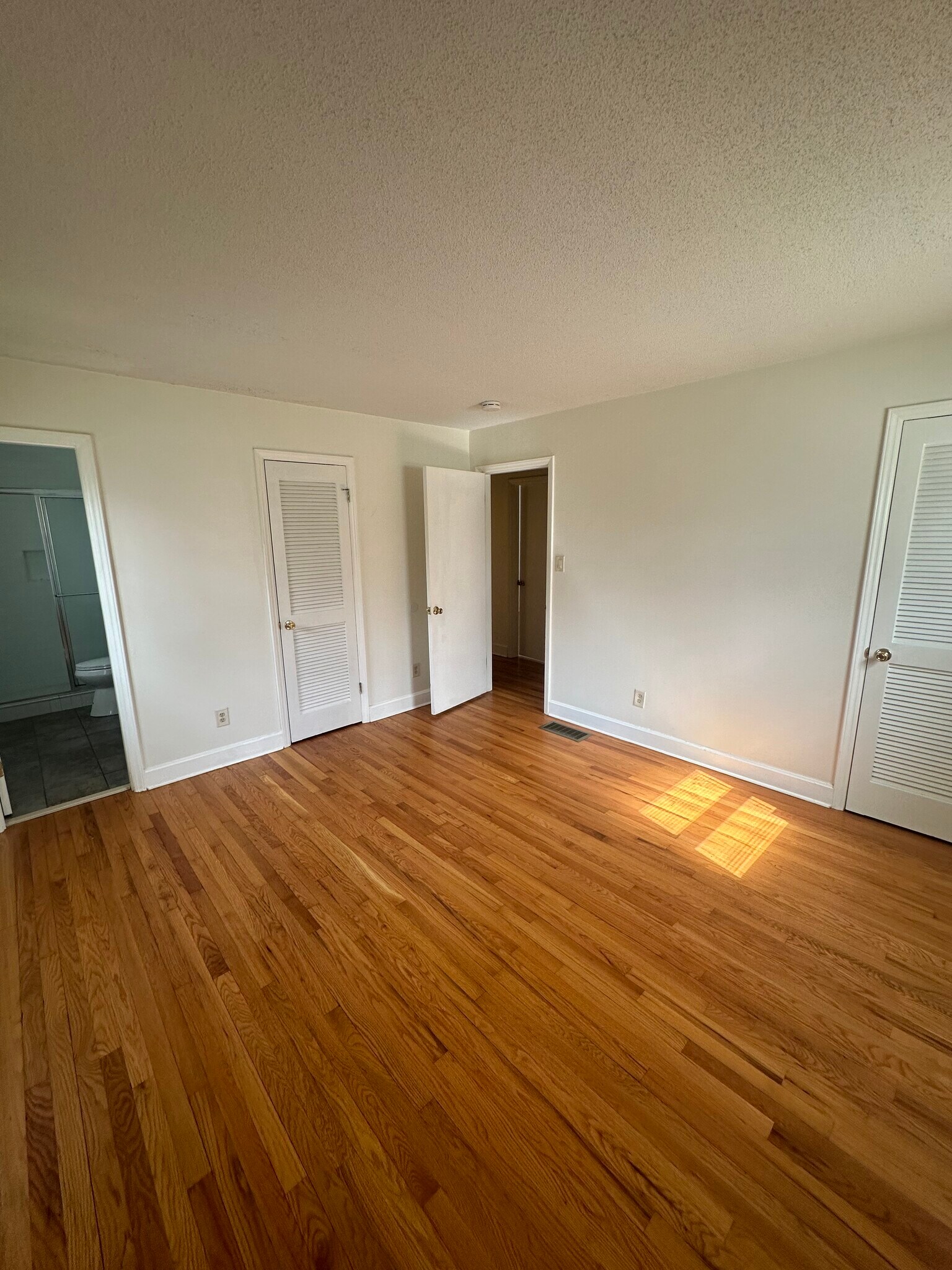 Building Photo - 6512 Springfield Dr