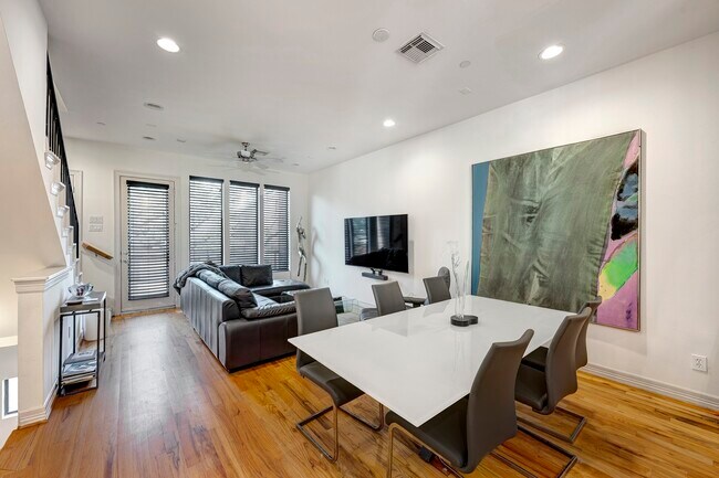 Building Photo - 1525 Birdsall St