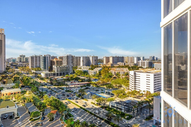 Building Photo - 18001 Collins Ave