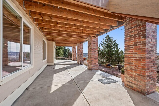 Building Photo - 1820 Sapling Ct