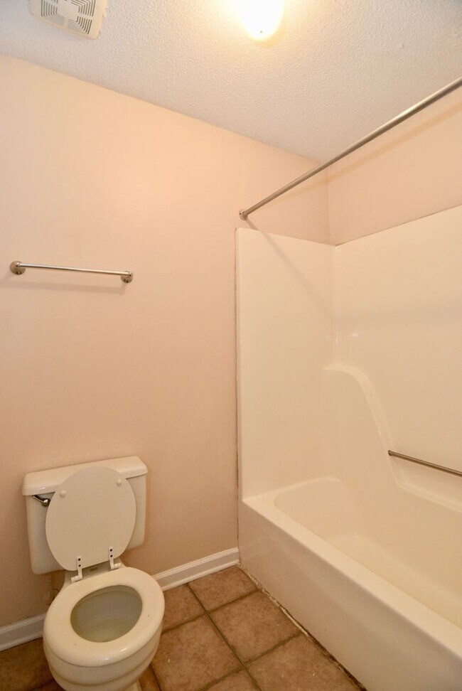 Building Photo - 4154 Arlington Rd