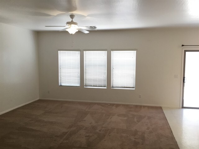 Building Photo - 18541 W Valerie Dr