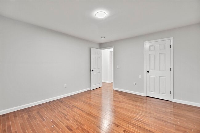 Building Photo - 138 Walker Rd