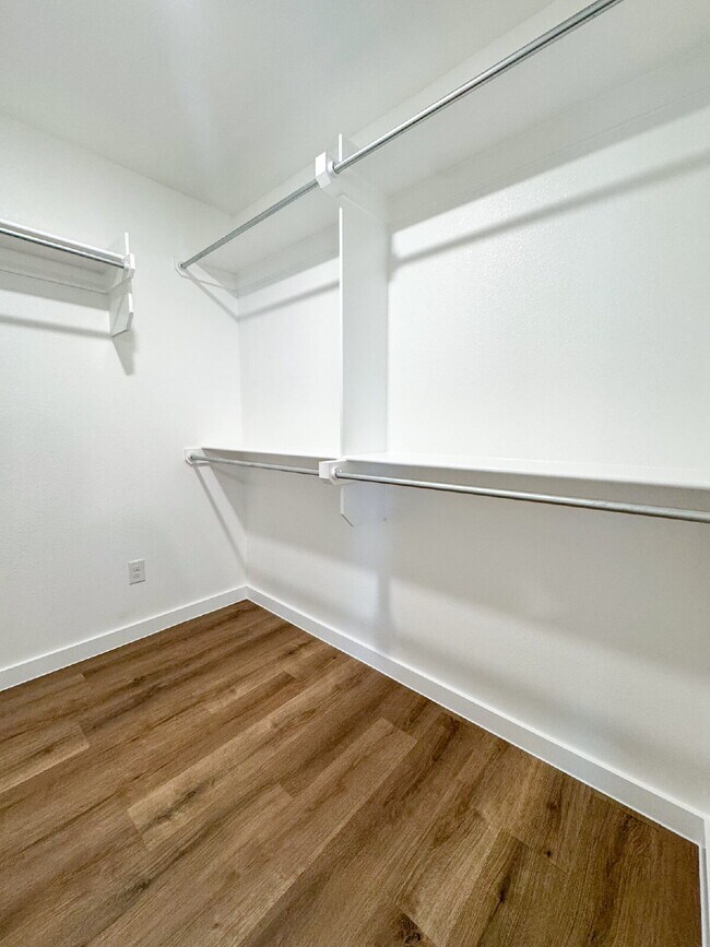 Building Photo - Brand-New, Move-In Ready!