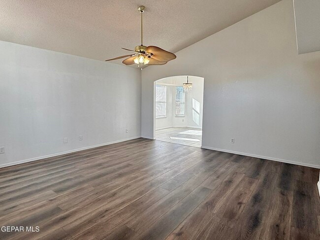 Building Photo - 12285 Tierra Plata Dr