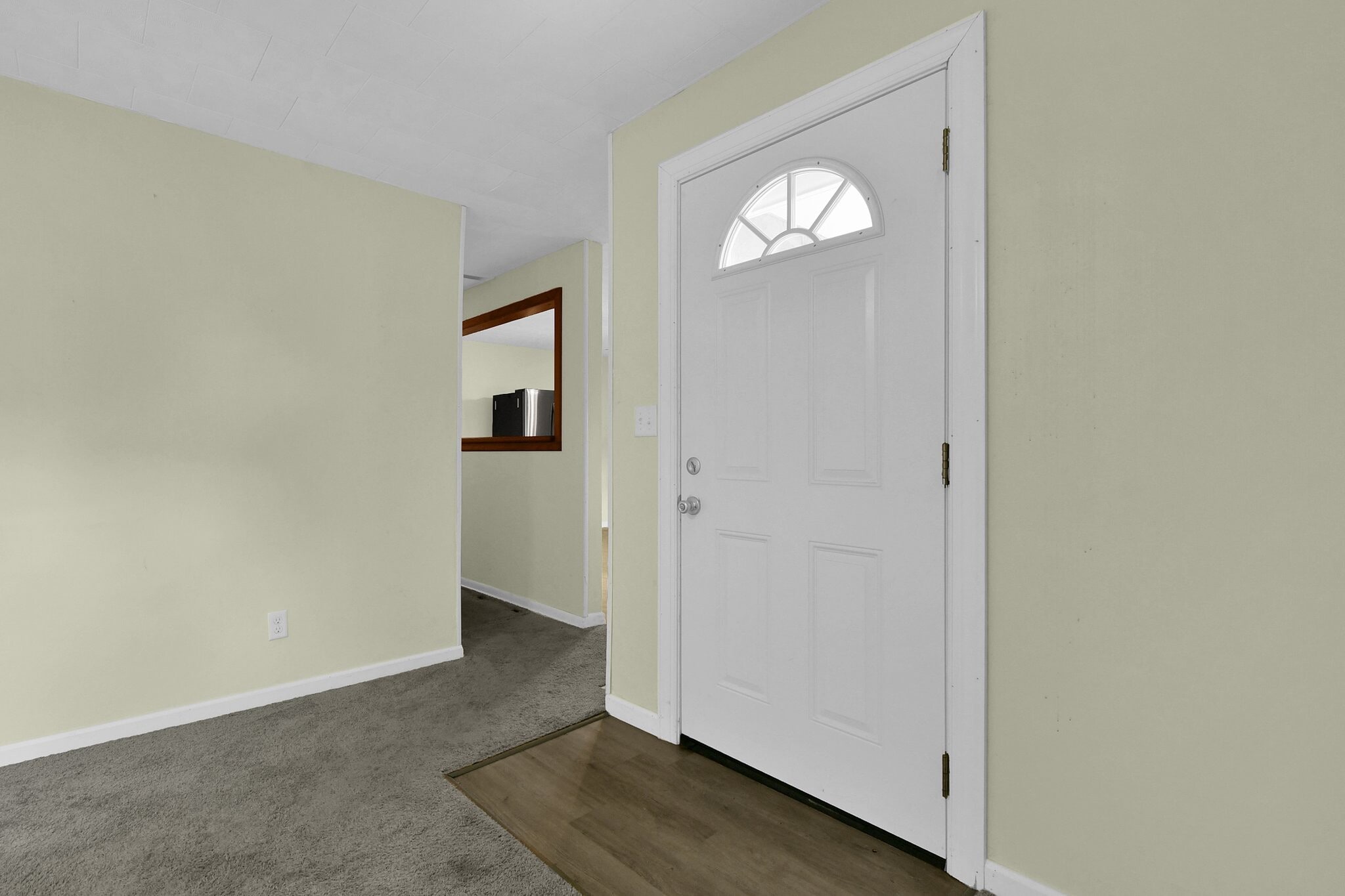 Building Photo - 272 Collingwood Ave