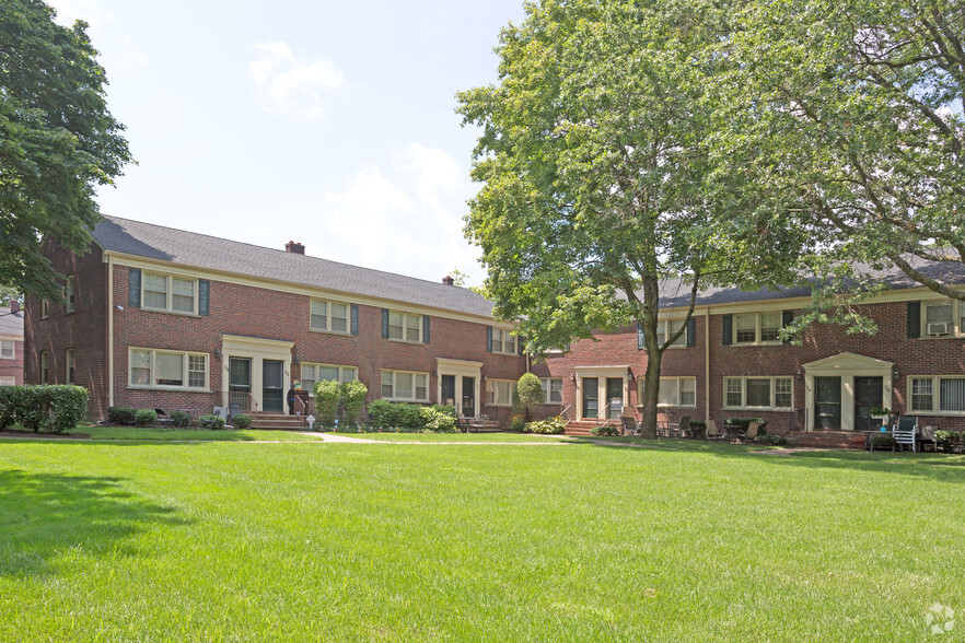 Primary Photo - Northfield Townhouses