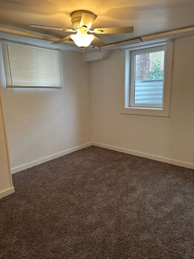 Building Photo - Belk