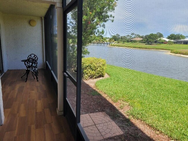 Building Photo - 3200 Twin Lakes Terrace