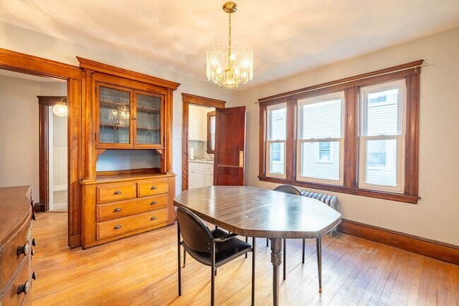Building Photo - 35 Hosmer St