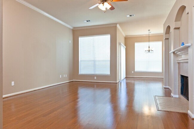 Building Photo - 17806 Scrub Oak Dr