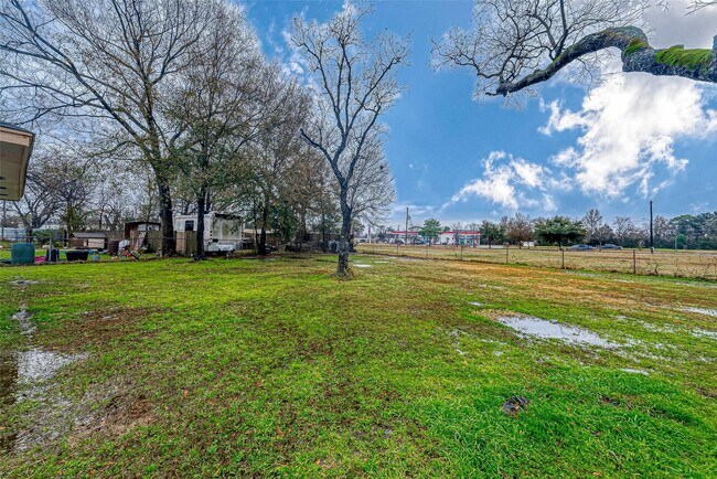 Building Photo - 1447 Willow Rock Rd