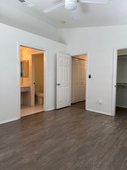 Building Photo - 8109 Chambersberg St