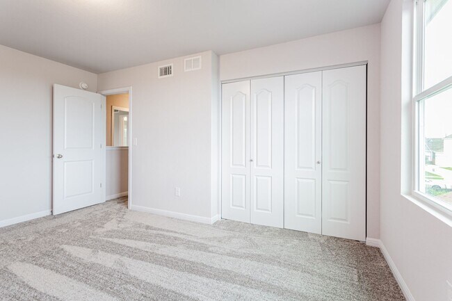 Building Photo - 1532 Arbor Knot Dr