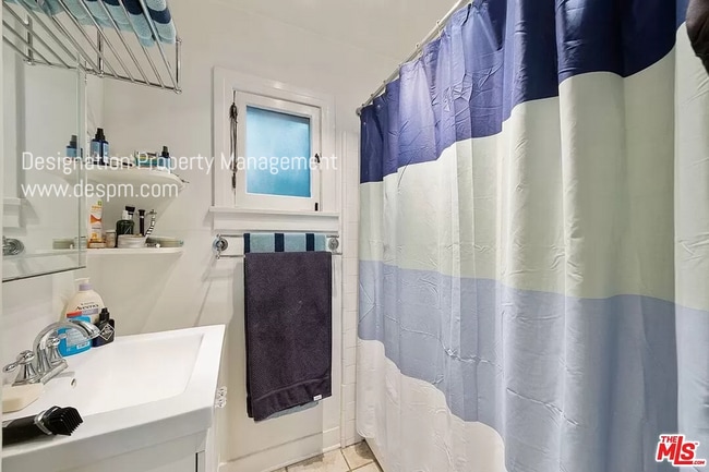 Building Photo - Griffith Park Blvd.