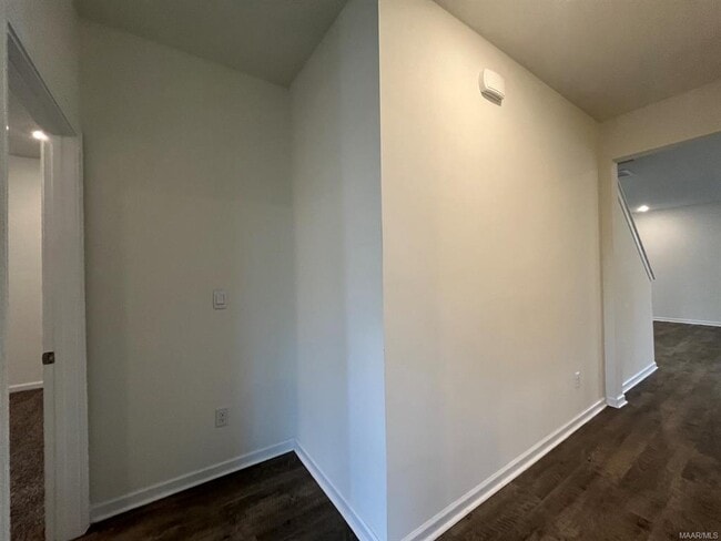 Building Photo - 3336 Meriwether Dr