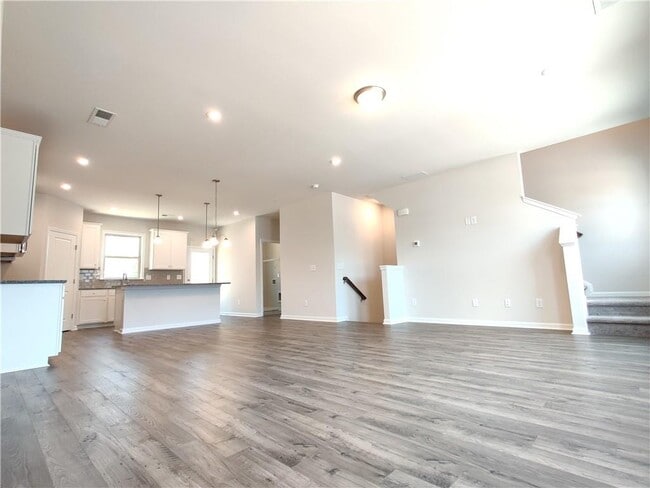 Building Photo - 331 Mahone Dr