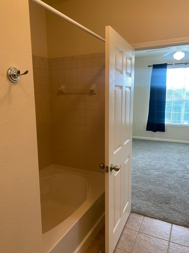 Building Photo - Midtown Village 2 Bedroom Available Now!