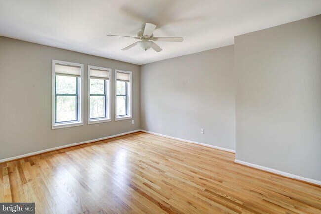 Building Photo - 1325 13th St NW