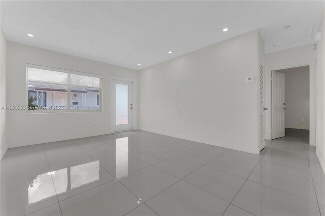 Building Photo - 5271 NW 5th St