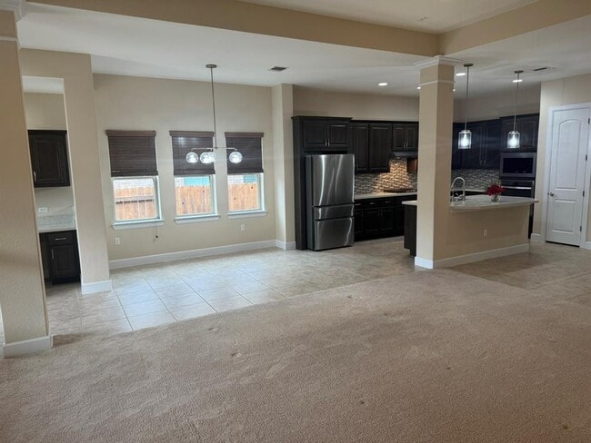 Building Photo - 13704 Camp Comfort Ln