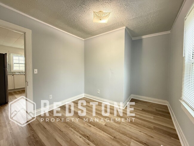 Building Photo - 348 Foster St