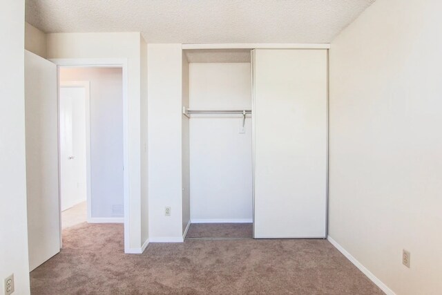 Building Photo - 19712 E Oxford Dr