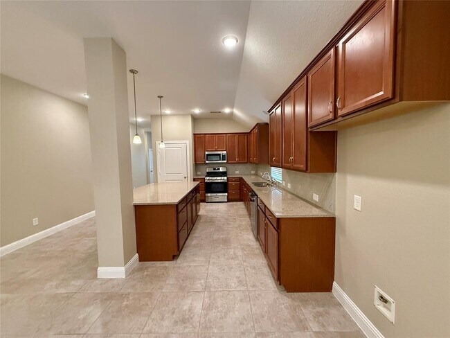 Building Photo - 18211 County Shores Ln