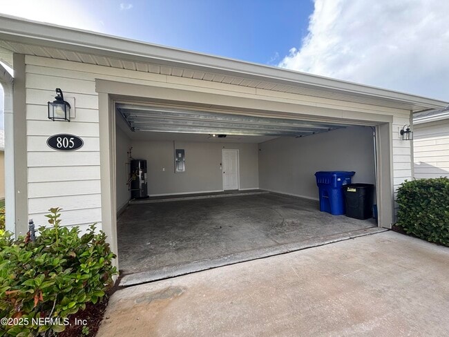 Building Photo - 805 Trellis Bay Dr