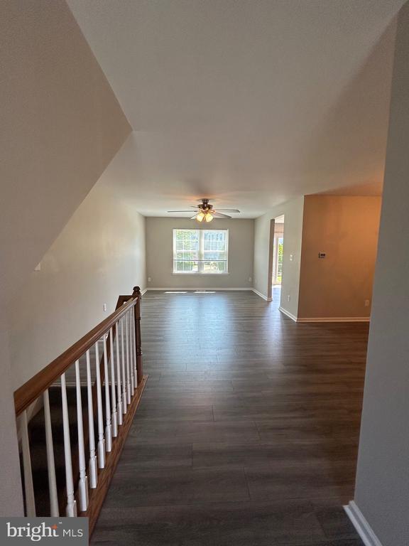 Building Photo - 606 Gunpowder Ct