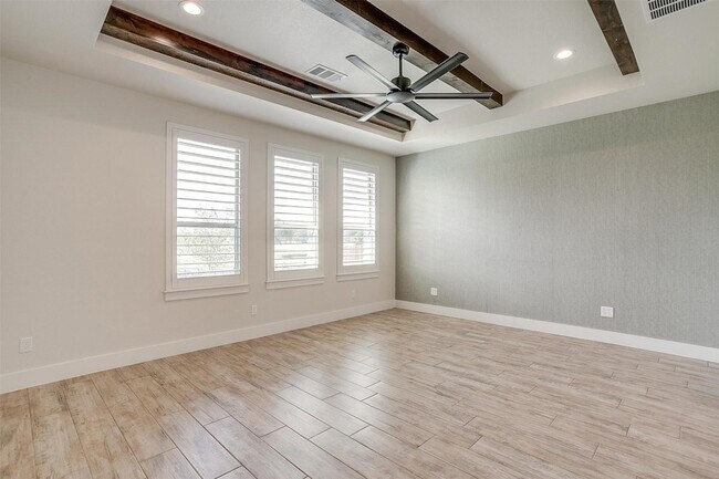 Building Photo - 1221 Crown Valley Dr