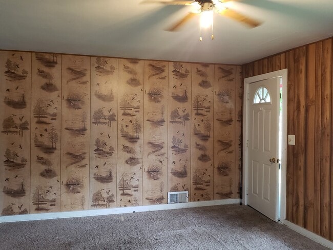 Building Photo - 3 Bed 1 Bath Single Family Home in Wausau