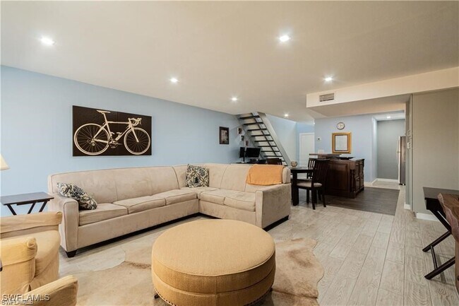 Building Photo - 833 Meadowland Dr