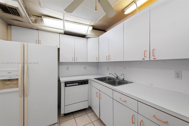 Building Photo - 4101 Indian Creek Dr