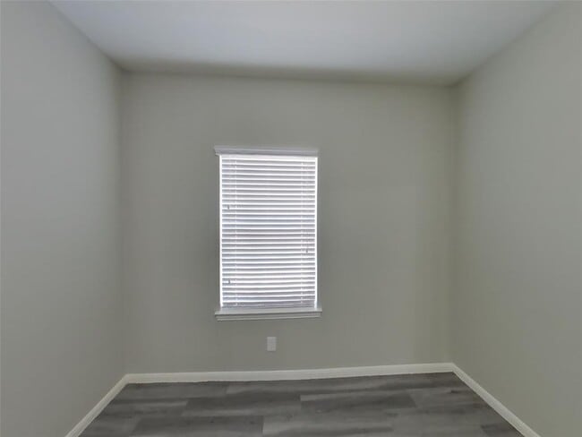 Building Photo - 6103 Coleus St
