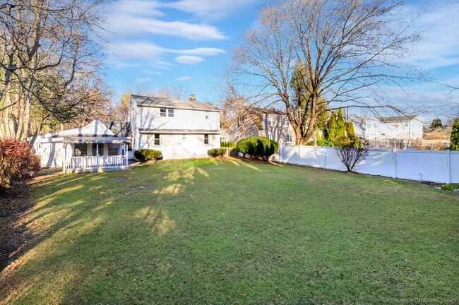 Building Photo - 34 Alpine St