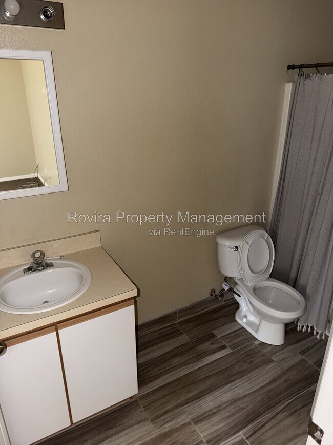 Building Photo - 1326 Aguacate Ct
