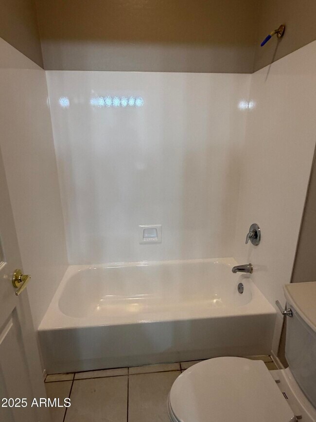 Building Photo - 231 E Krista Way