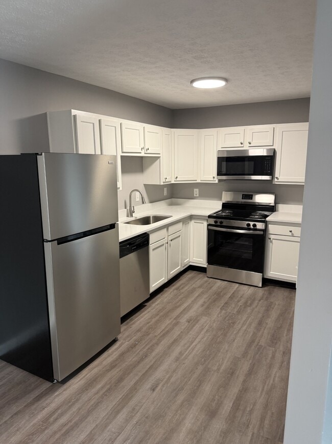 Building Photo - Wabash Village Apartments