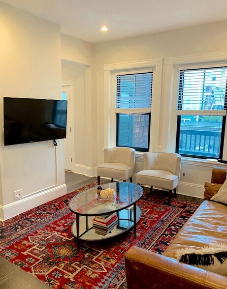 Building Photo - 1520 Tremont St