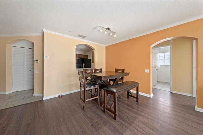 Building Photo - 3930 Southpointe Dr