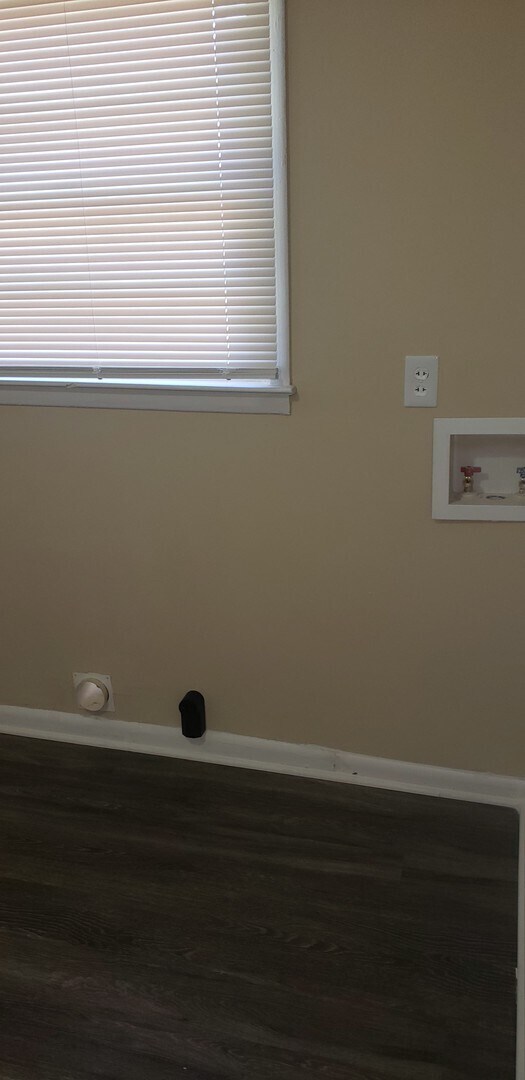 Building Photo - Updated 3-Bedroom Home with Modern Touches