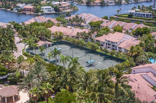 Building Photo - 21055 Yacht Club Dr