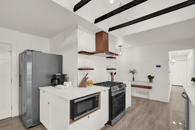 Building Photo - 7313 Cerro Negro Dr