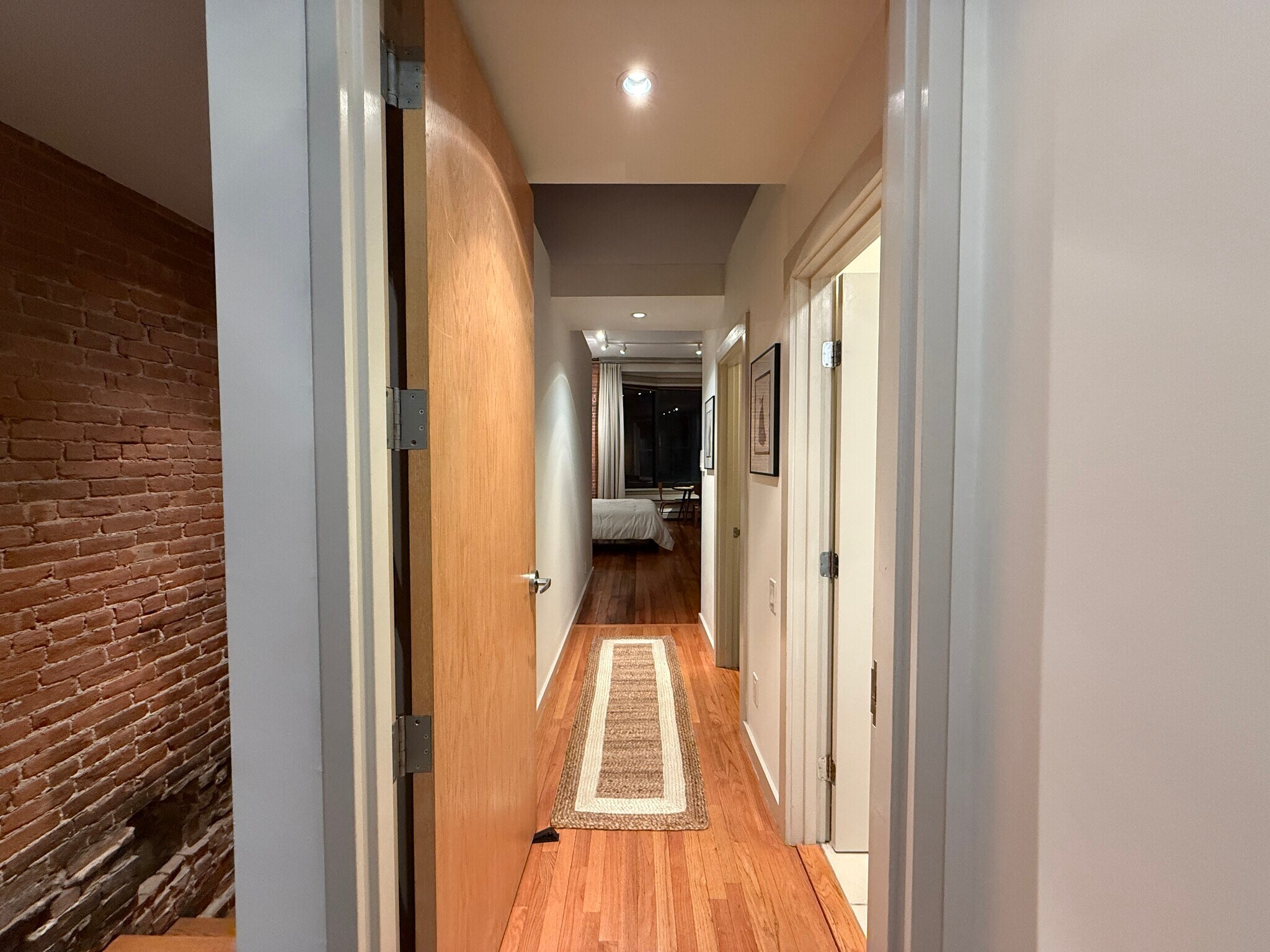 Building Photo - 93 Eddy St